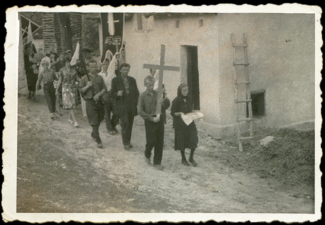 A Village funeral
(area of Lazarevac).
Photography, about 1961